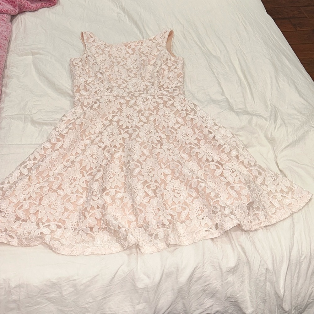 Dress from Macys. Size small. In good condition.